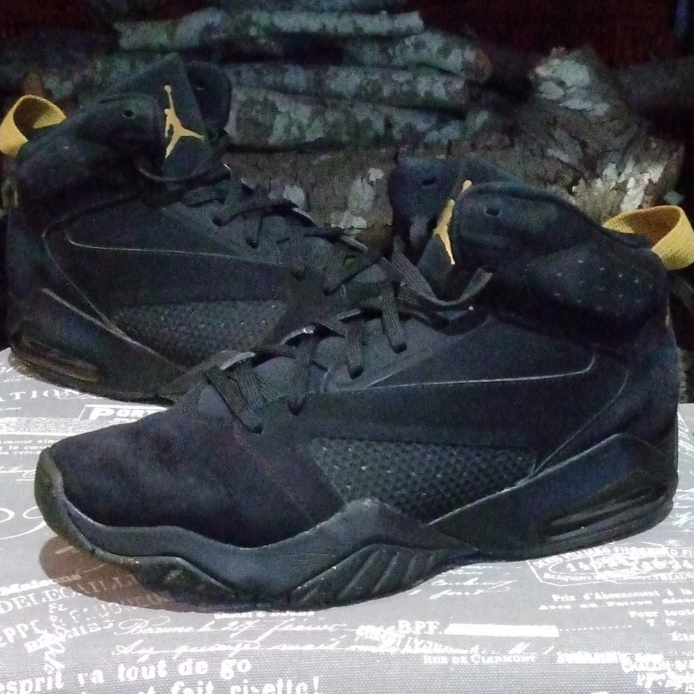 Air Jordan Lift Off Sneakers